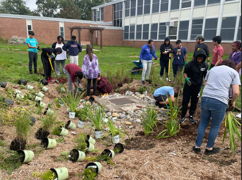 CMS and Rutgers Plant a Rain Garden at CMS