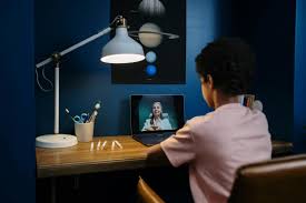 Was Online Learning Beneficial?